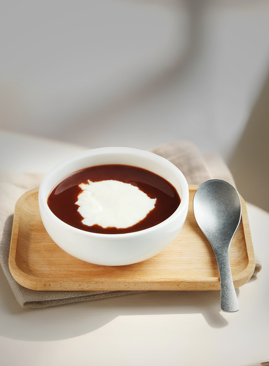 Ormosia Paste 
with Mochi